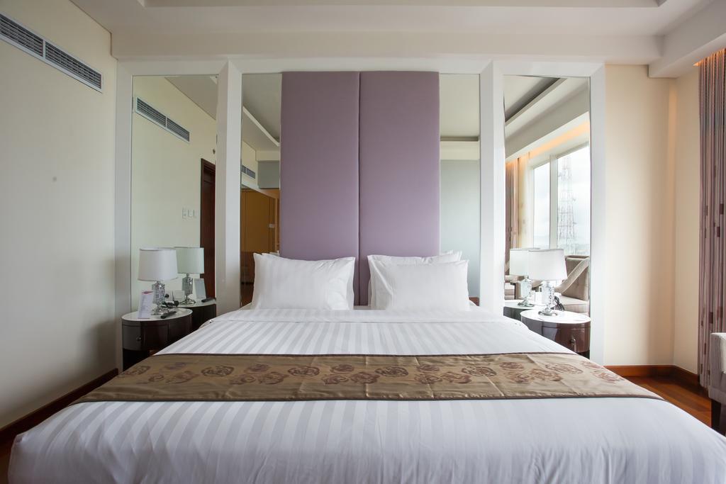 Golden Palace Hotel Lombok Матарам Номер фото
