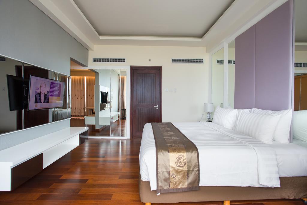 Golden Palace Hotel Lombok Матарам Номер фото